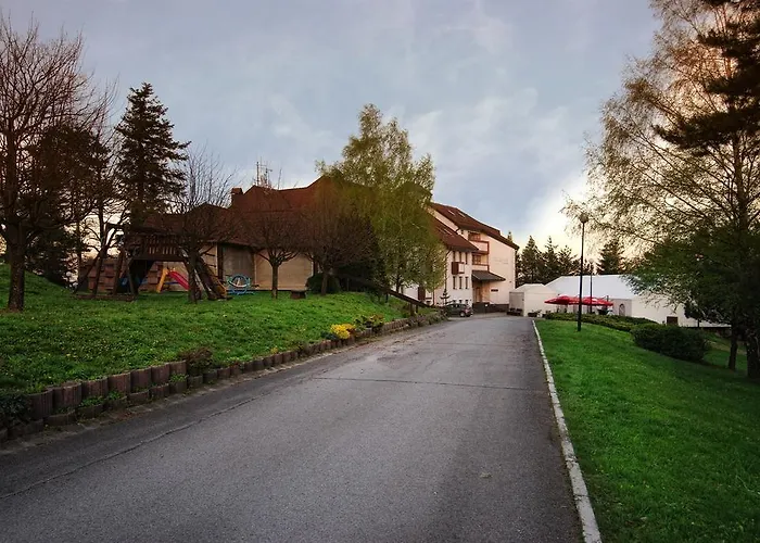 Bellevue Hotel And Resort